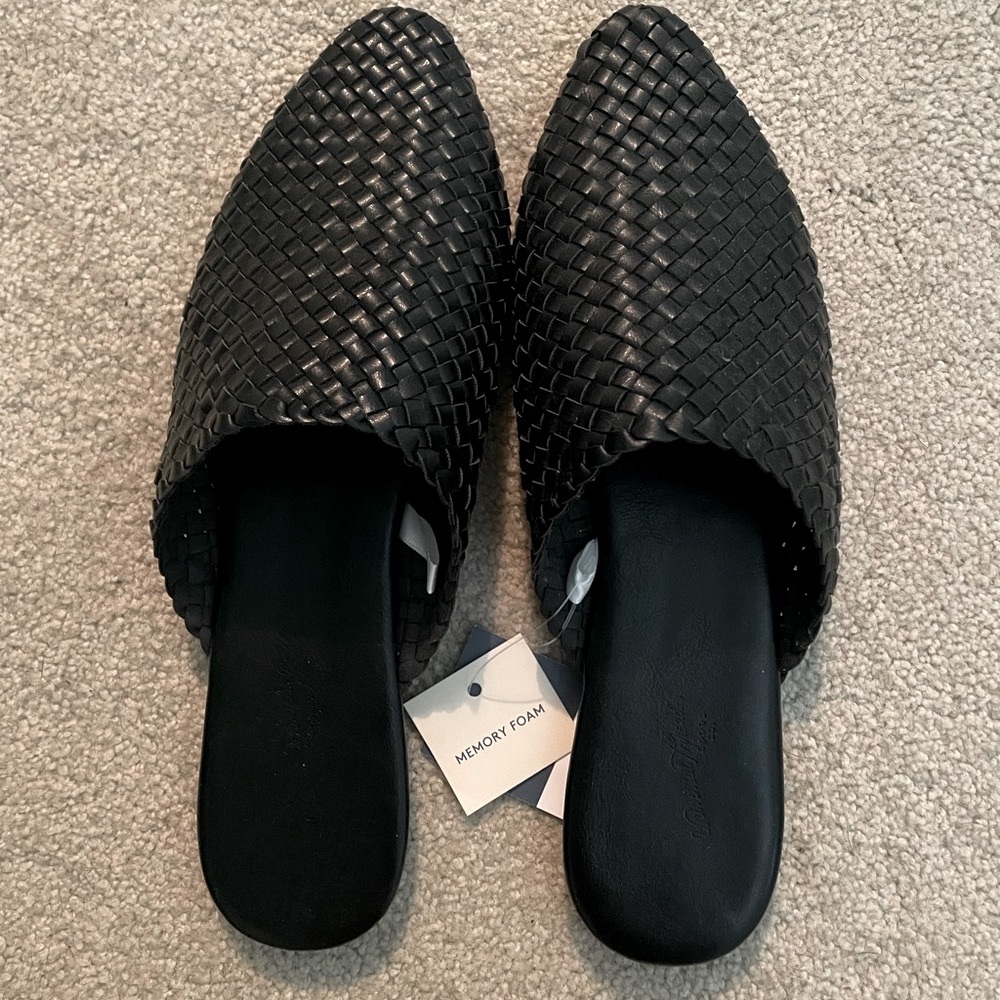 NWT Universal Thread Size 9.5 Women’s Loafers
